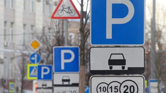 Нові схеми руху та боротьба з порушниками паркування: зміни на львівських вулицях