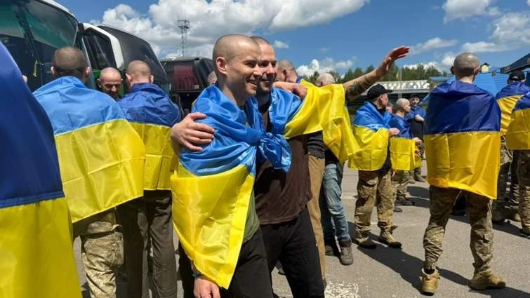 Великий обмін полоненими: троє воїнів із Тернопільської області повернулися в Україну
