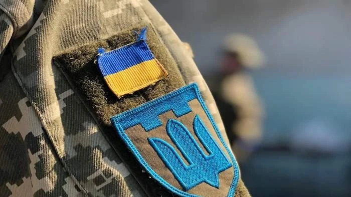 Стрілянина зі стартового пістолета у Луцьку: ТЦК намагався затримати водія за підтримки натовпу