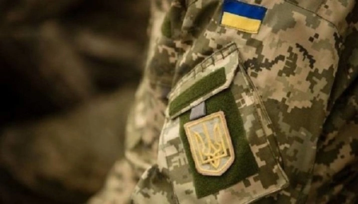 Двох працівників ТЦК оштрафували за побиття чоловіка на Хмельниччині